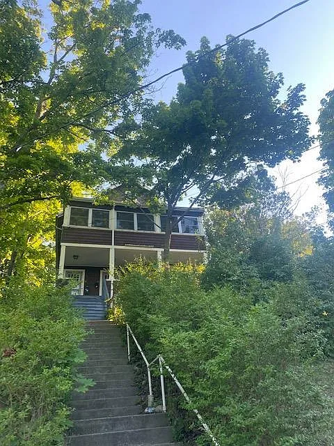 40 Madison St #2