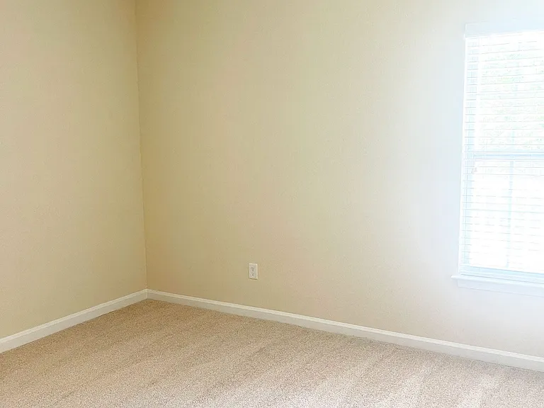 Clairmont at Farmgate — Photo 57