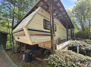 166 Finch Knob Rd, Otto, NC 28763