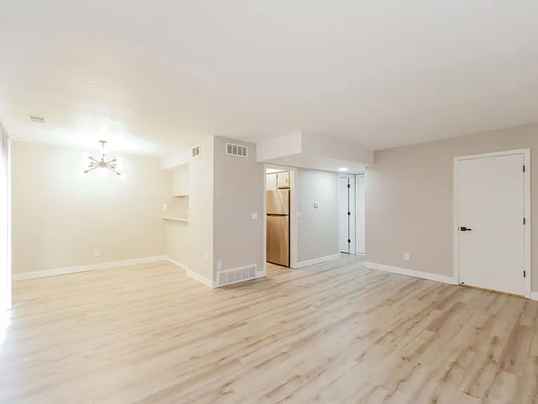 Hunters Glen Apartments — Photo 18
