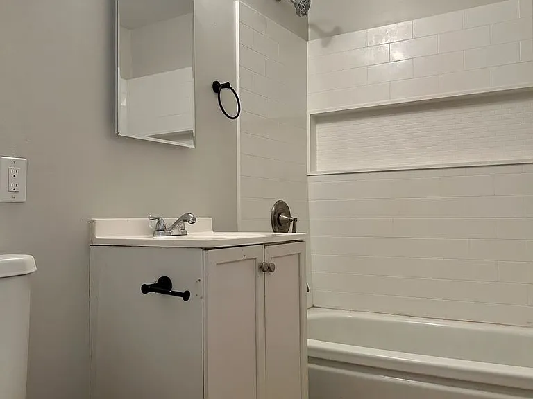 401 N Norma St — Photo 12