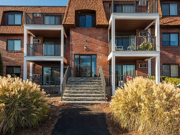 Nahatan Terrace Realty, LLC. — Photo 23