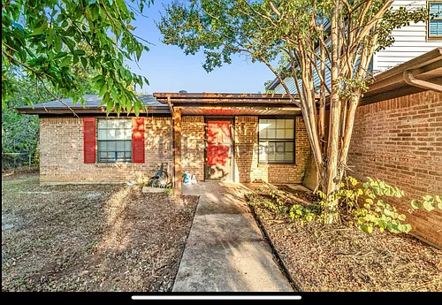 2607 W Green Oaks Blvd Photo 1