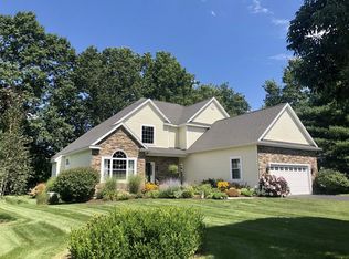 3 Woodbridge Ct, Saratoga Springs, NY 12866