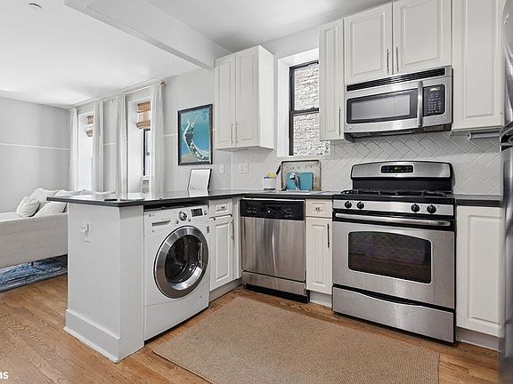 5th image of 305 W 150th St APT 410