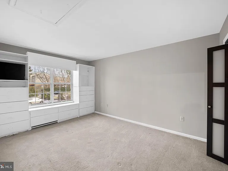 10129 Green Holly Ter — Photo 17