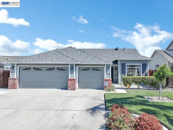 2294 El Monte Dr, Oakley, CA 94561
