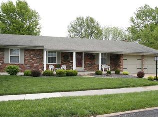 5051 Towne Centre Dr, Saint Louis, MO