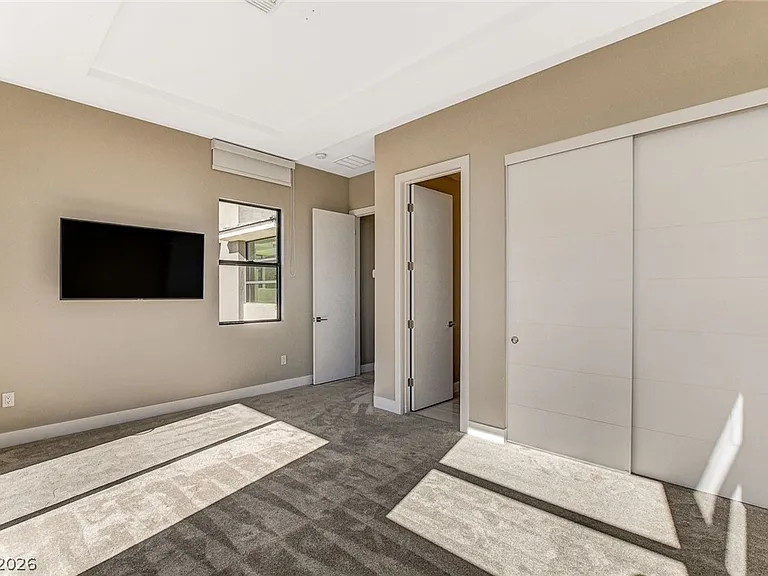 11460 Ruby Falls Way — Photo 34