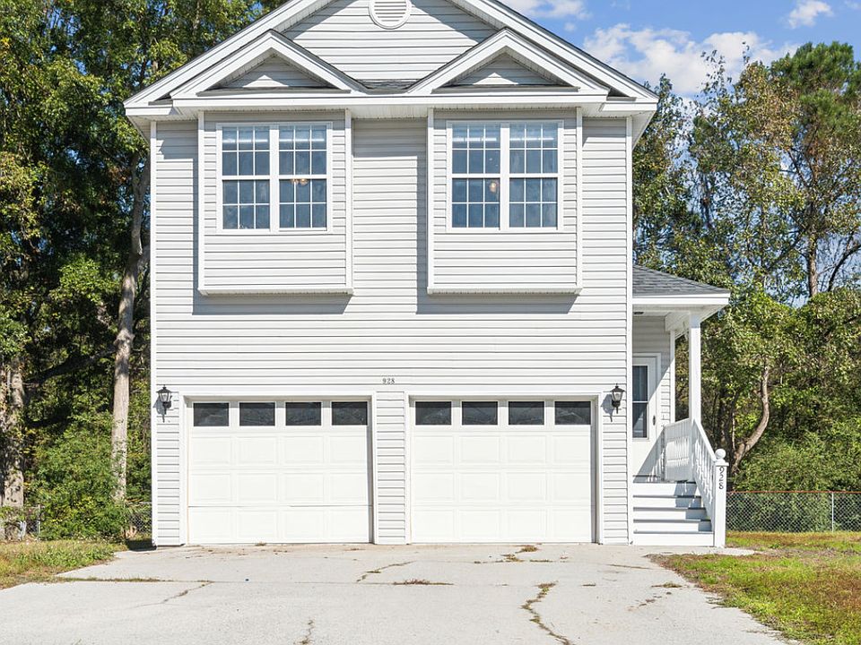 928 Corlis Drive
Charleston, SC 29414