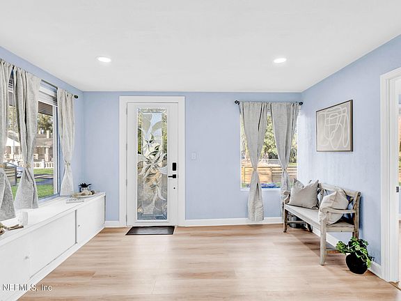 2nd image of 50 E 56TH Street