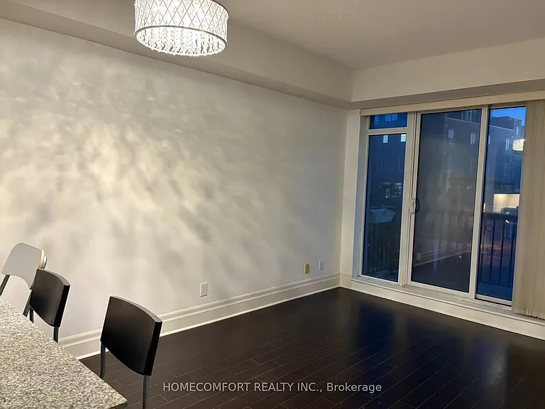 131 Upper Duke Cres #202 — Photo 5