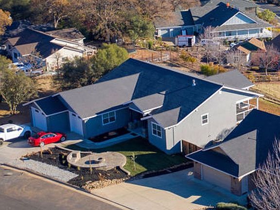 2nd image of 808 Live Oak Dr