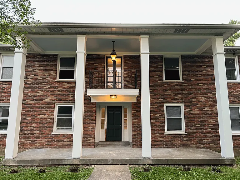 2204 Auburn Dr #1 — Photo 8