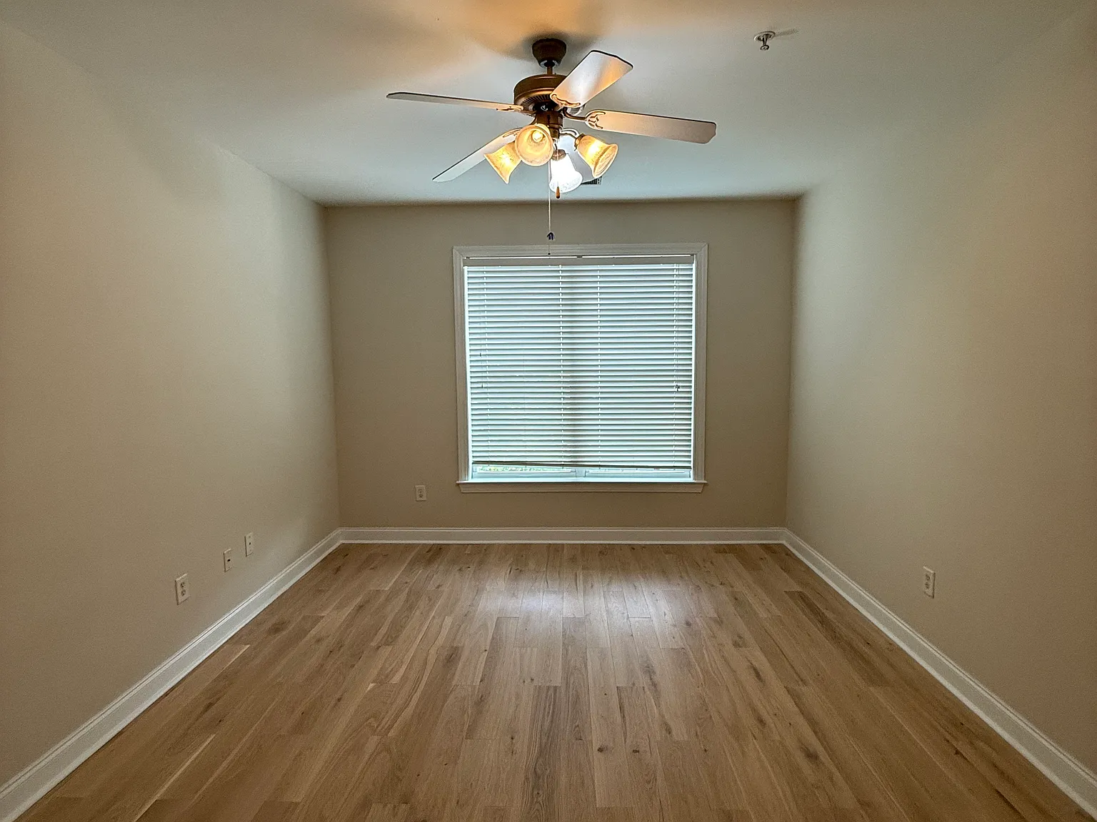 2 bed, 1339 sqft, $2,000 — Photo 4