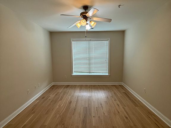 4th image of 2244 Ashley Crossing Dr Unit 424