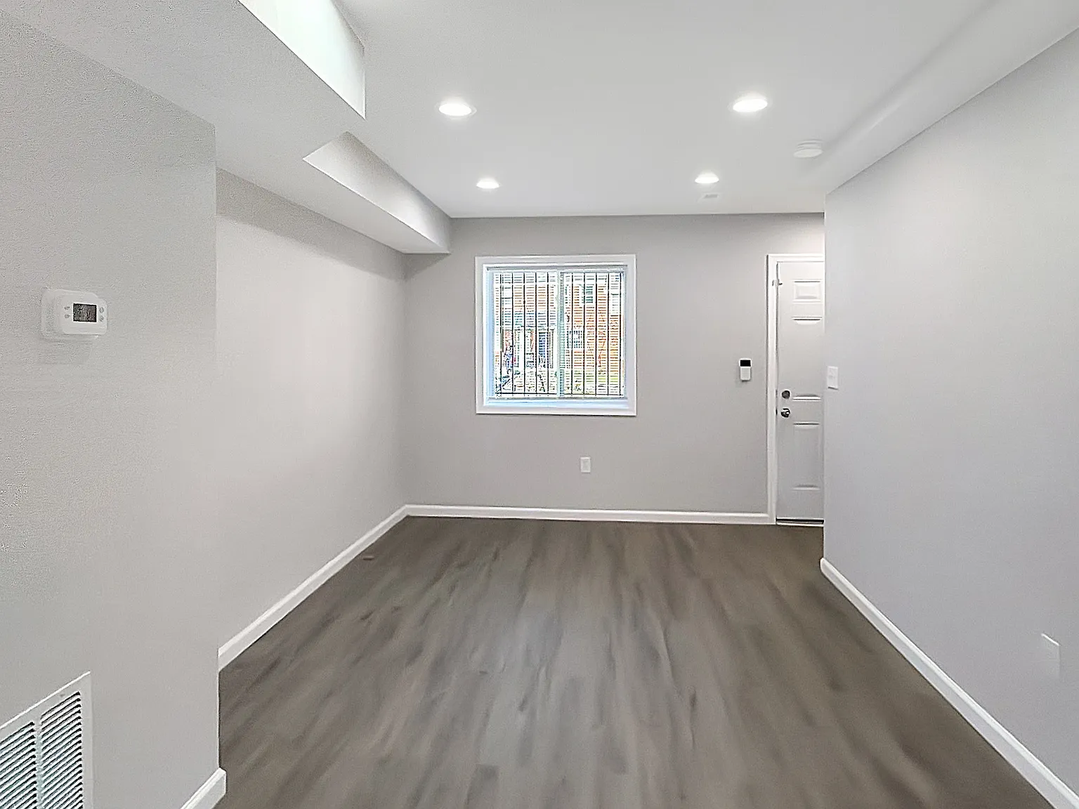 2 bed, 2.5 bath, 1200 sqft, $1,850 — Photo 2