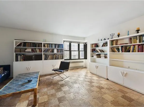 208 East Broadway image 1 of 7