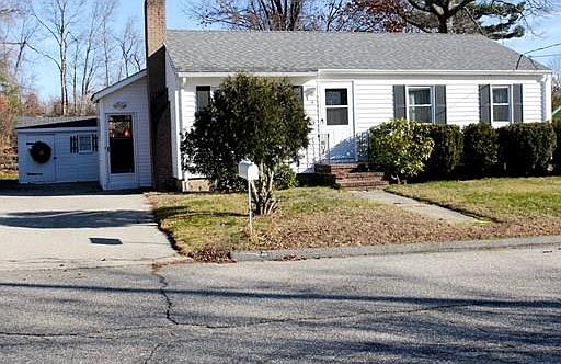 2nd image of 4 Claire Rd