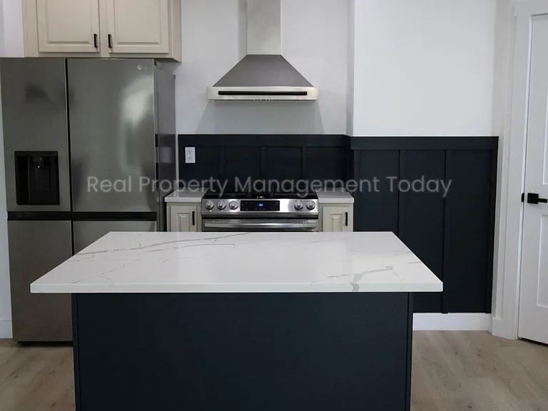 105 Lane Blvd NW — Photo 4