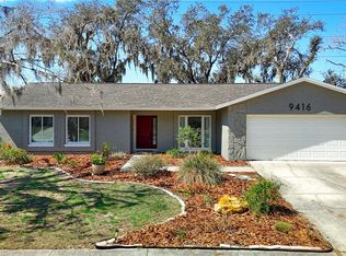 9416 Bellhaven St, Temple Terrace, FL 33637