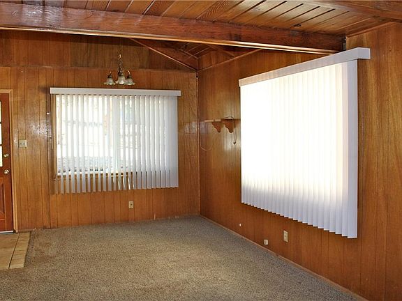 5th image of 43058 Sunset Dr