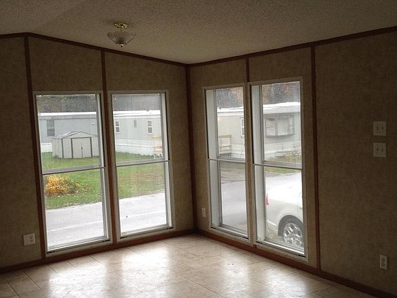 3rd image of 2423 Dick St Lot 2