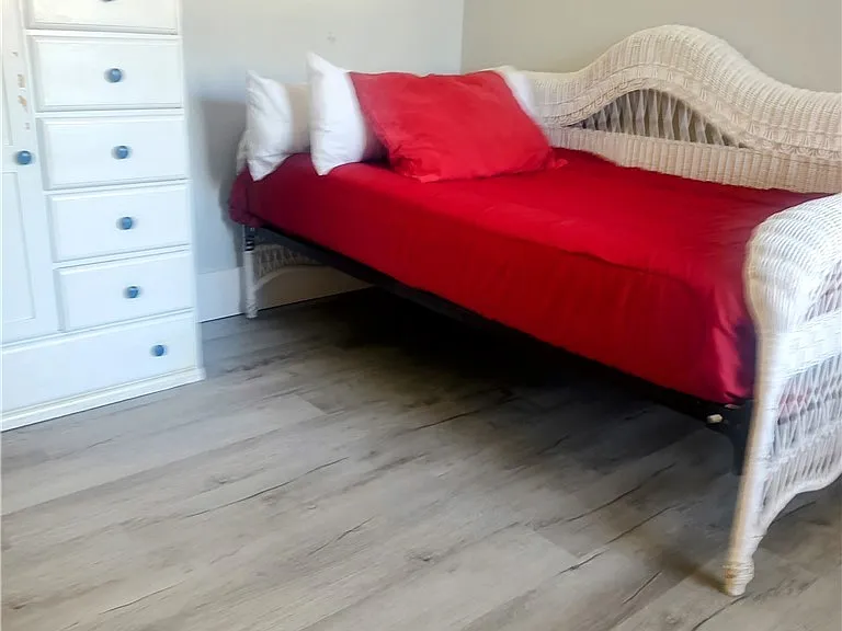 4614 Grand Dr #2 — Photo 6