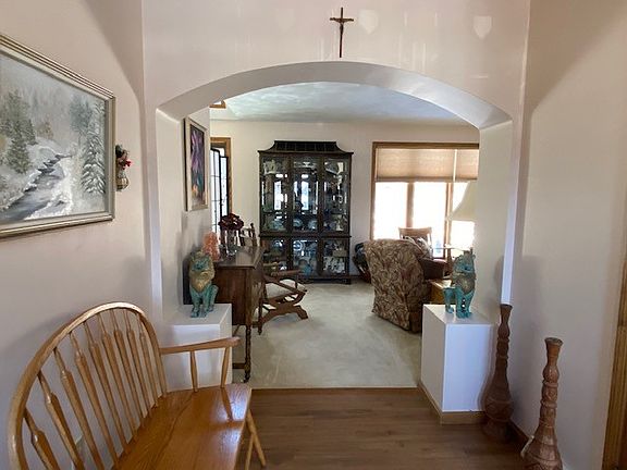 3rd image of 197 Gatewood Blvd