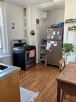 3rd image of 359 Lewis Ave APT 4L