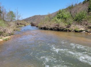 2 Elk Horn Rd, Woodlawn, VA 24381