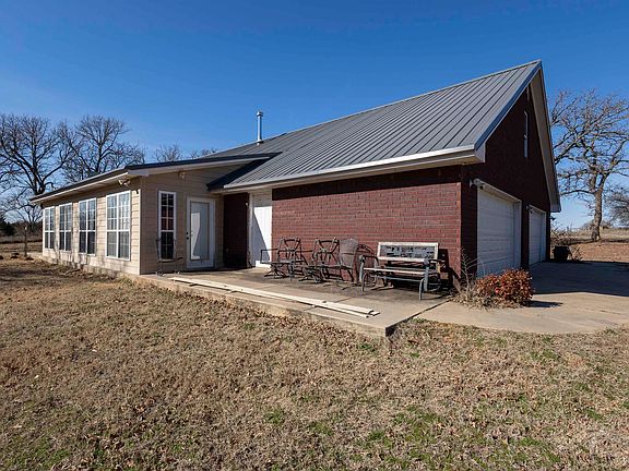 3rd image of 182248 N 2790th Rd