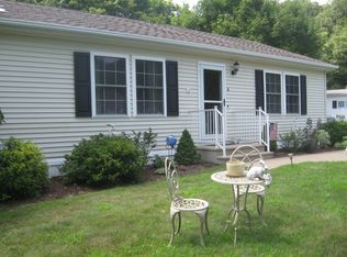 18 Swan Lake Trl, Killingworth, CT 06419