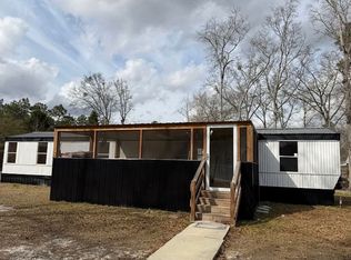 210 Chickadee Cir, Jesup, GA 31545