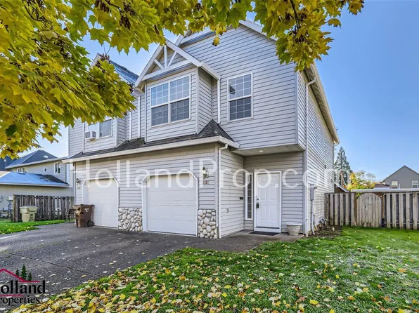 6152 SE Covington St, Hillsboro, OR 97123