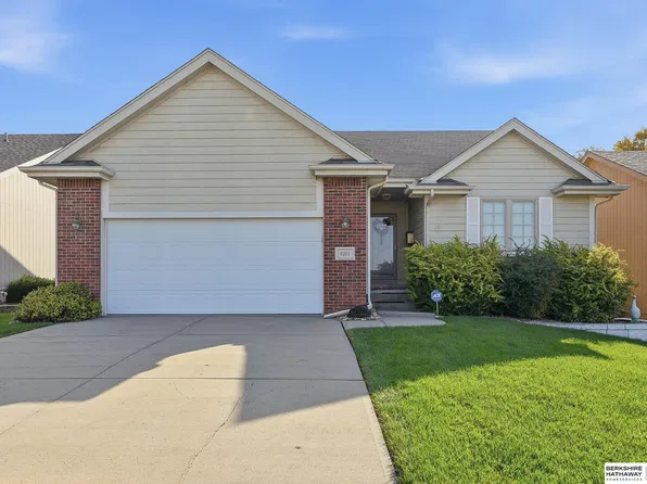 8201 S 107th St, La Vista, NE 68128