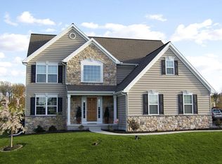 2294 Pullman Rd, Lancaster, PA 17601