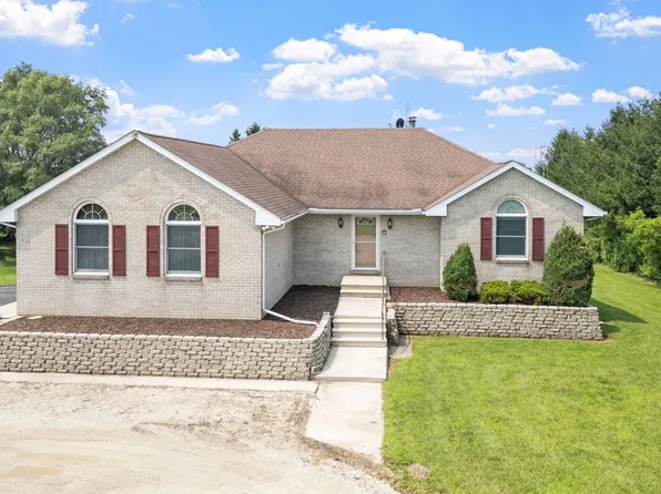 10085 N McLinden Rd, Minooka, IL 60447