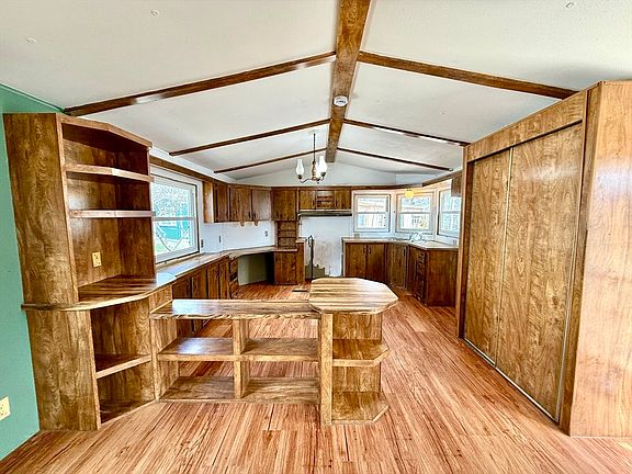 3rd image of 1760 Westover Rd #50