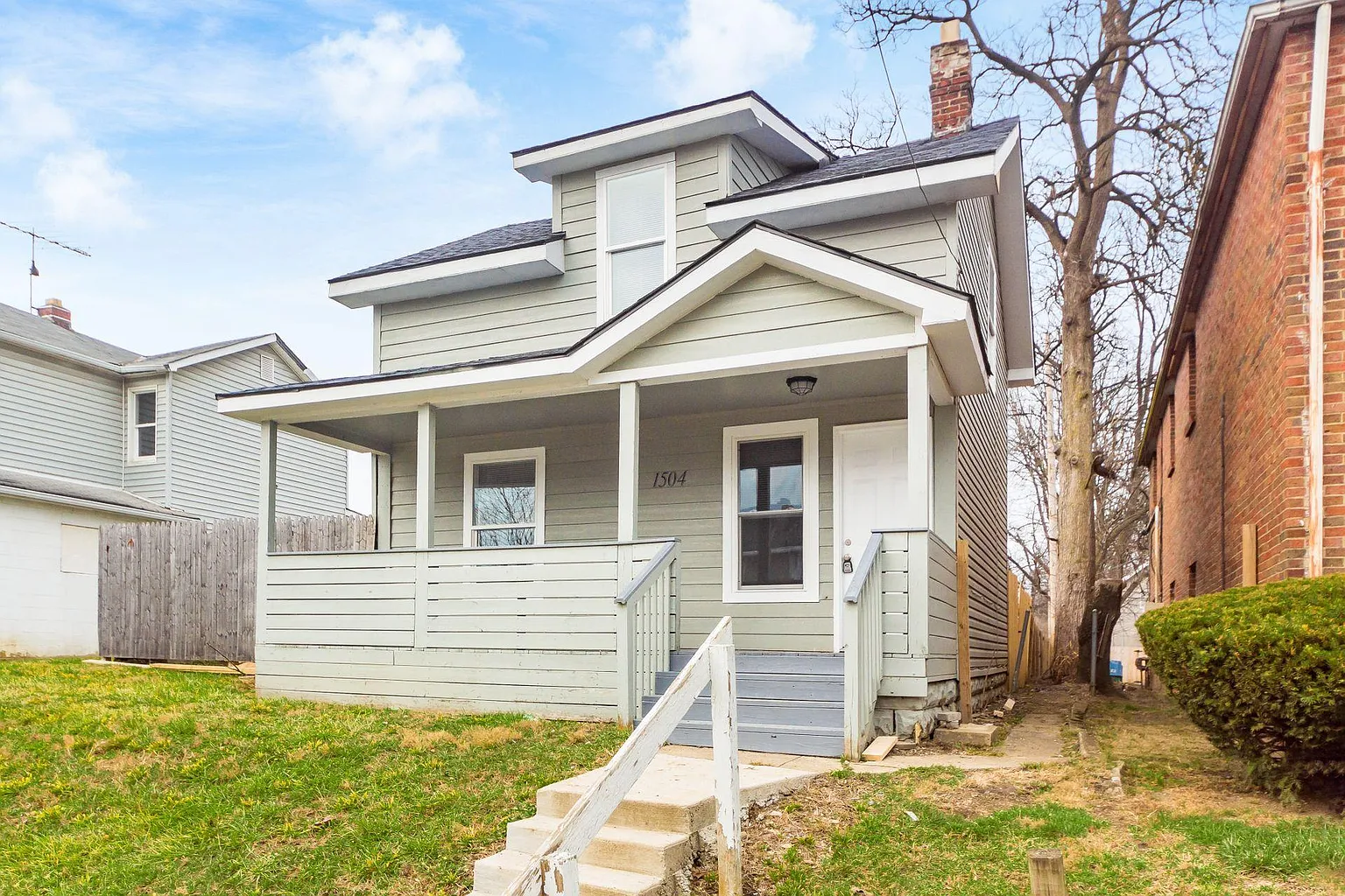 1504 Harvard Ave photo 1