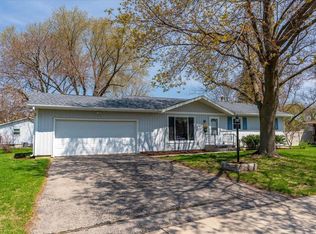 1106 W Cramer St, Fort Atkinson, WI 53538
