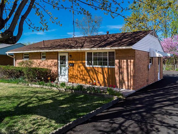 2nd image of 1622 Vilardo Ln