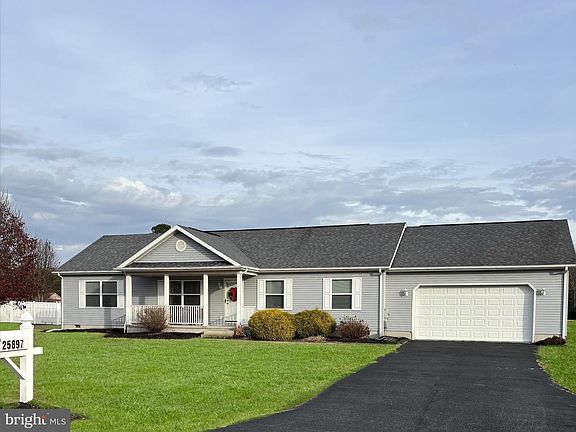 2nd image of 25897 Country Meadows Dr