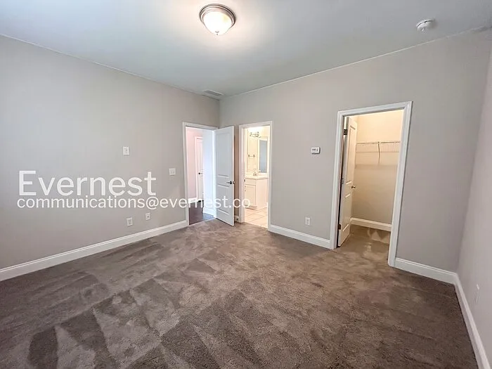 2140 Coventry Dr — Photo 20