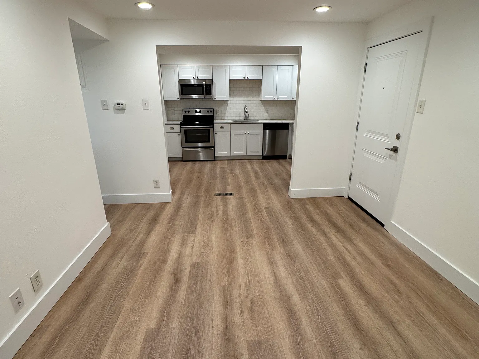 2 bed, $1,095 — Photo 2