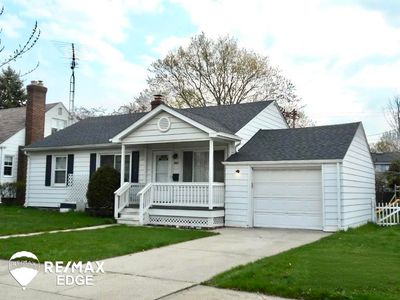 621 Greenfield Ave, Flint, MI, 48503