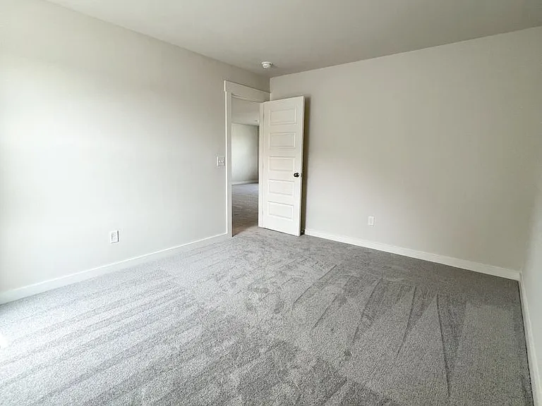 1173 Ross Farms Blvd — Photo 40