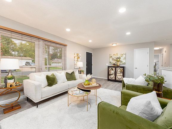 5th image of 2210 Liberty Dr