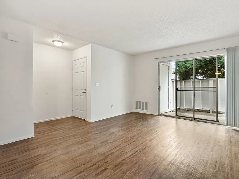 Riverview Ranch Apartments — Photo 29