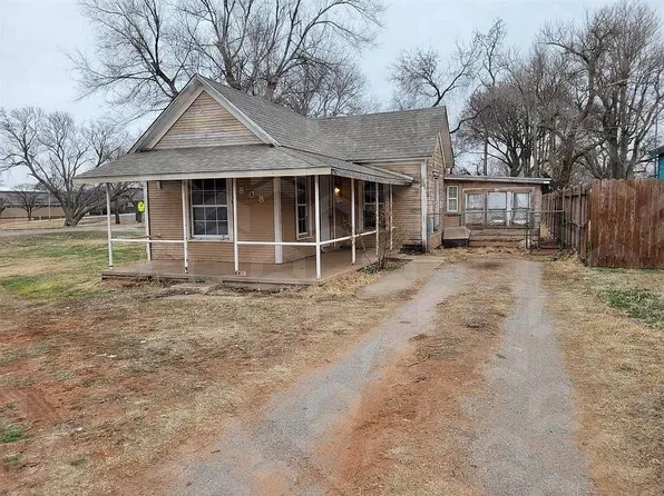 808 W B Ave, Elk City, OK 73644